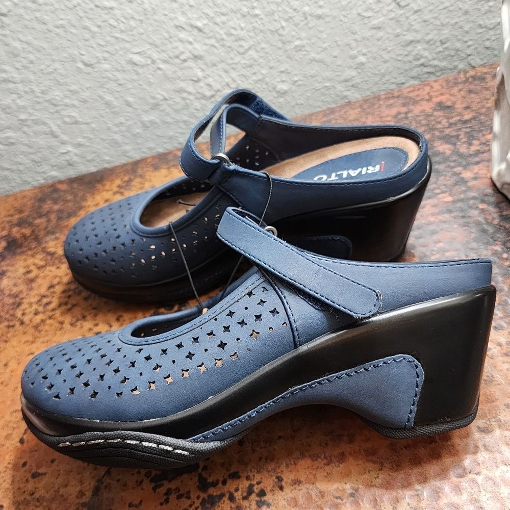 Rialto Vinto Mary Jane Clogs in Navy 411 - Picture 8 of 16